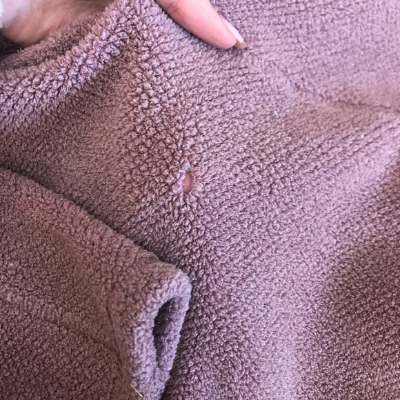 Thread Supply pullover - Picture 3 of 5